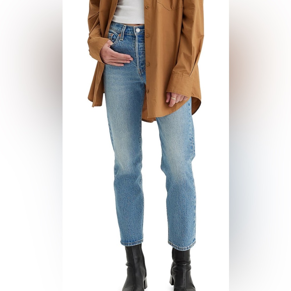 Levi’s Wedgie Icon Jeans